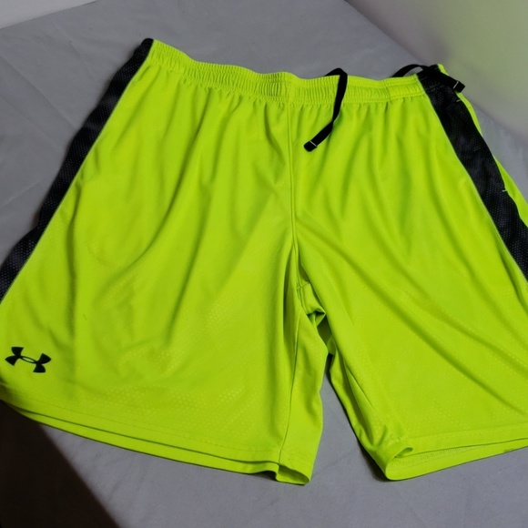 Under Armour Other - Mens under armour shorts size 2XL